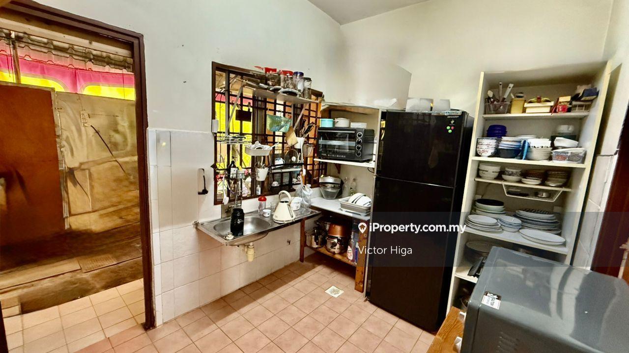 Rumah Berangkai 2 Tingkat untuk Dijual di Taman Puchong Hartamas, Puchong oleh Victor Higa - iProperty.com.my