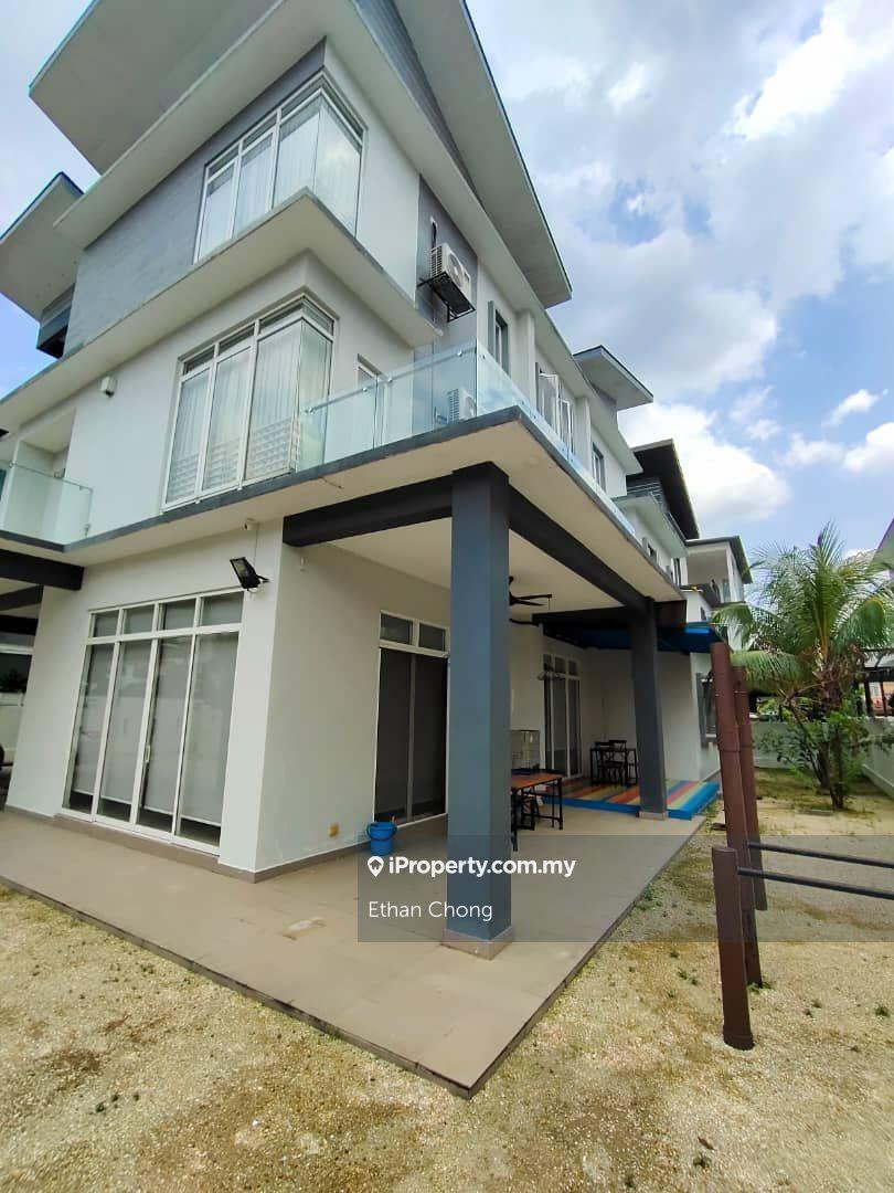 Bungalow House for Rent in Subang Jaya, Selangor by Ethan Chong - iProperty.com.my