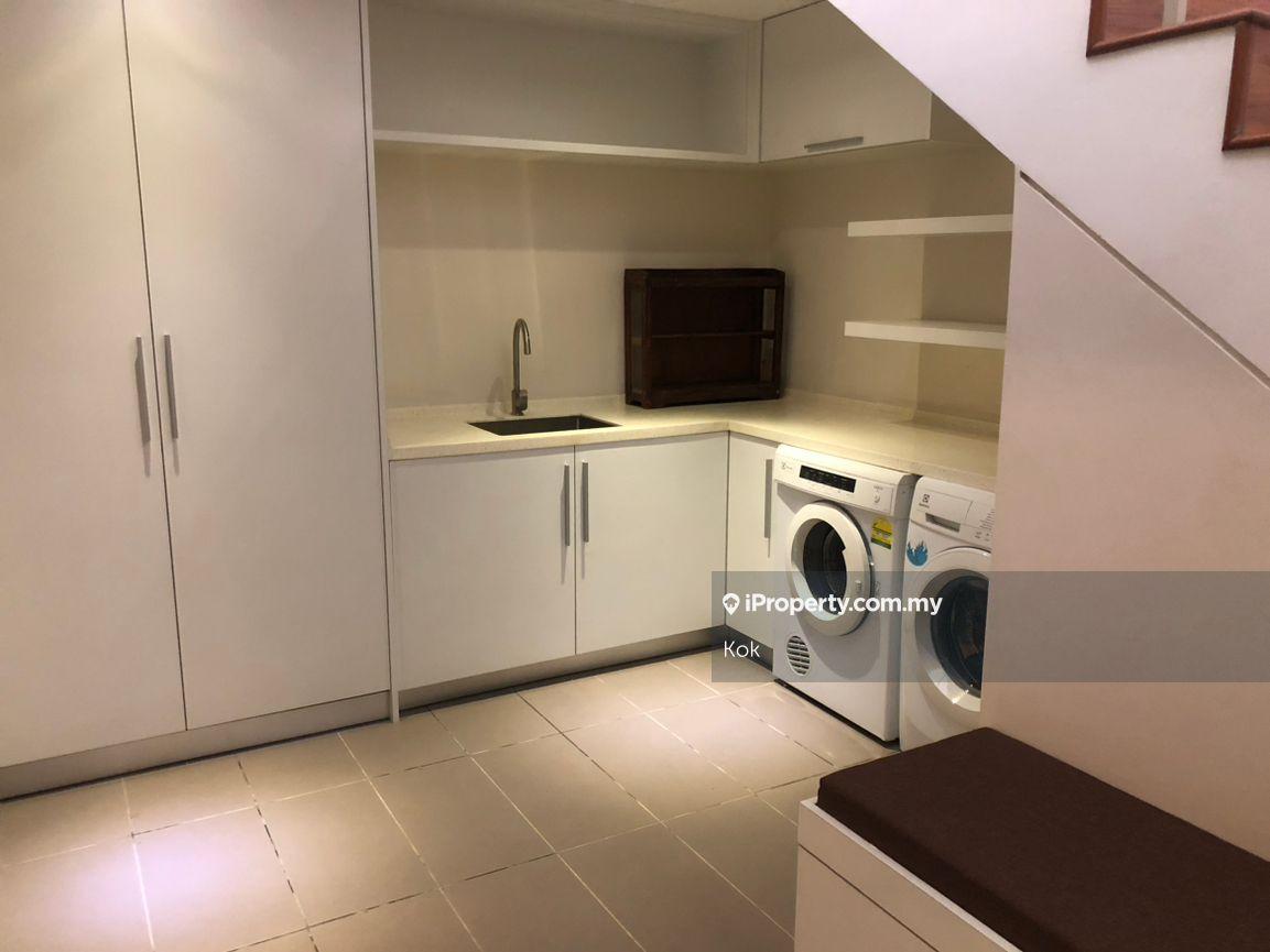 Rumah Berkembar untuk Dijual di Desa Petaling, Kuala Lumpur oleh Kok - iProperty.com.my