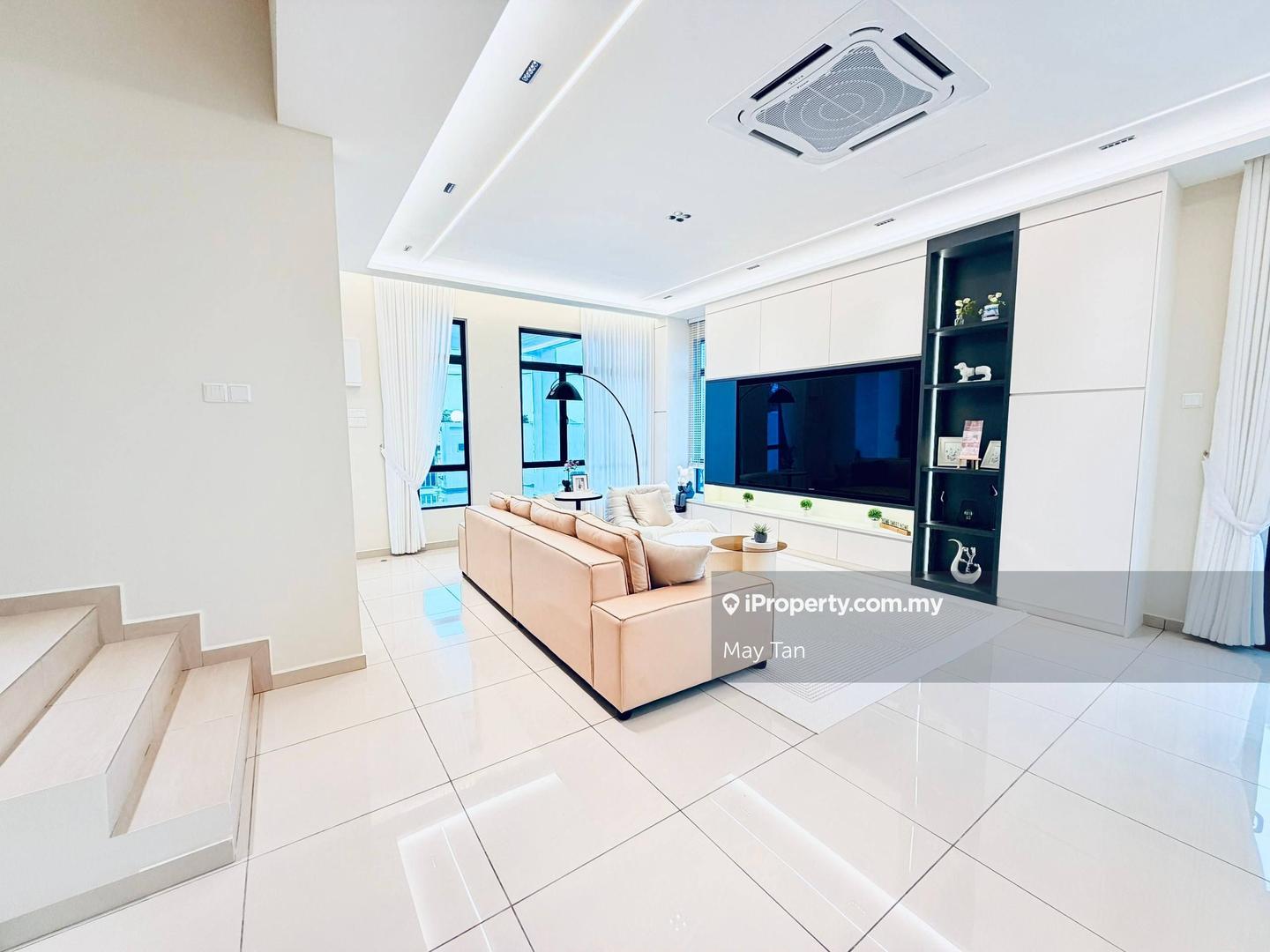 Rumah Berangkai 2 Tingkat untuk Dijual di Phase 3,Full loan, Kluang oleh May Tan - iProperty.com.my