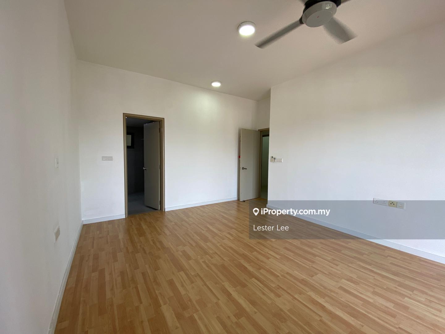 Service Residence for Sale in Suria Residence by Lester Lee - iProperty.com.my