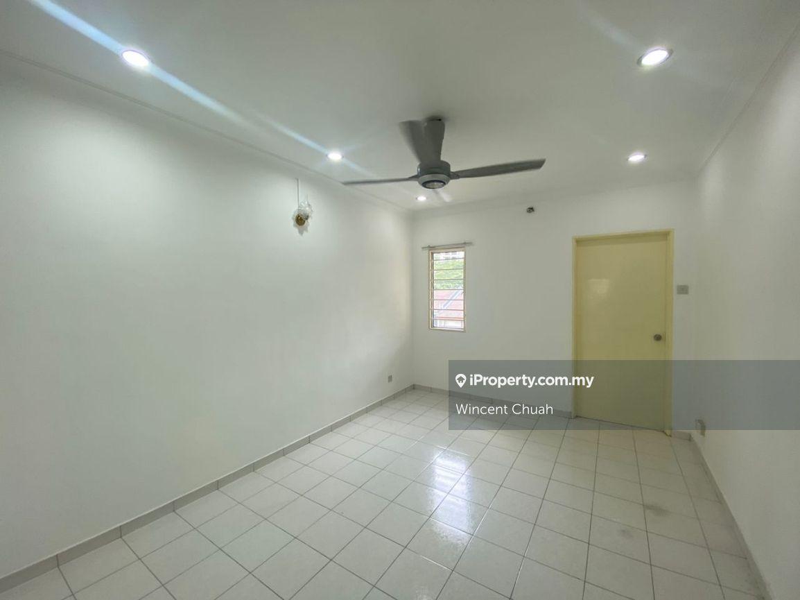 Townhouse for Sale in Taman Amansiara, Rawang by Wincent Chuah - iProperty.com.my