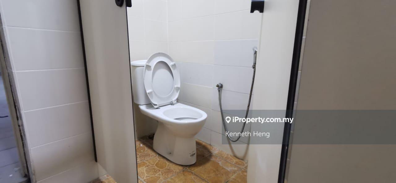 Office for Rent in (Corner & With Lift) Pusat Bandar Rawang, Anggun, Rawang by Kenneth Heng - iProperty.com.my