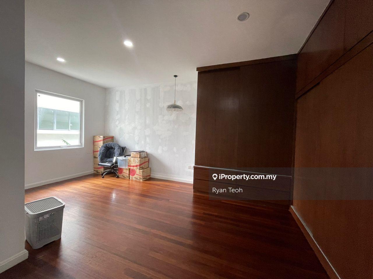 Rumah Berkembar untuk Dijual di The Rafflesia, Damansara Perdana oleh Ryan Teoh - iProperty.com.my