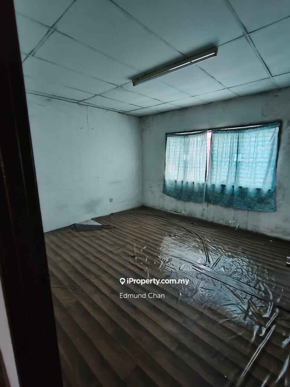 Kedai untuk Dijual di Bandar Puchong Utama, Puchong oleh Edmund Chan - iProperty.com.my