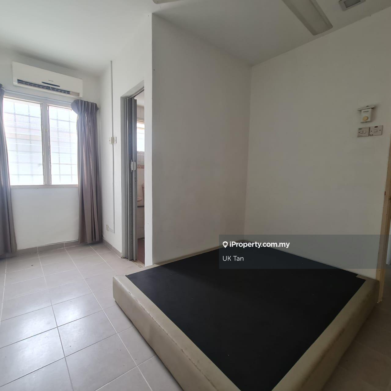 Rumah Berangkai 2 Tingkat untuk Dijual di Puchong Utama (Seksyen 12), Puchong oleh UK Tan - iProperty.com.my