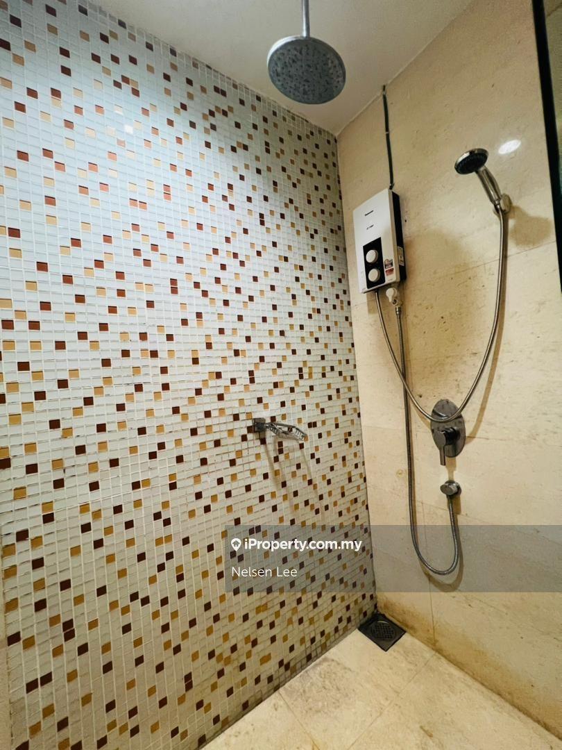 Residensi Servis untuk Disewa di Regalia Residence oleh Nelsen Lee - iProperty.com.my