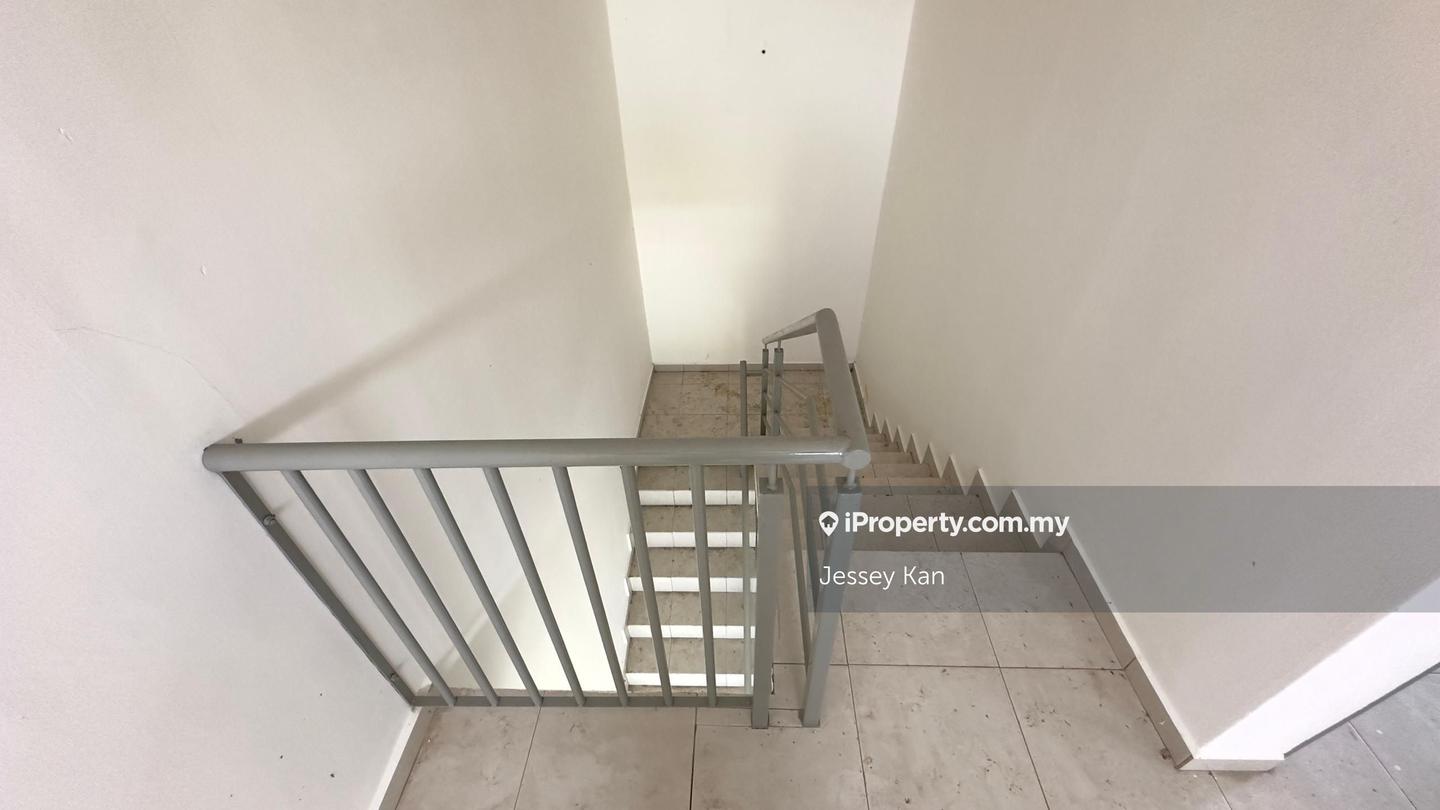 Rumah Berkembar untuk Dijual di Kampung Batu Hitam, Beserah oleh Jessey Kan - iProperty.com.my