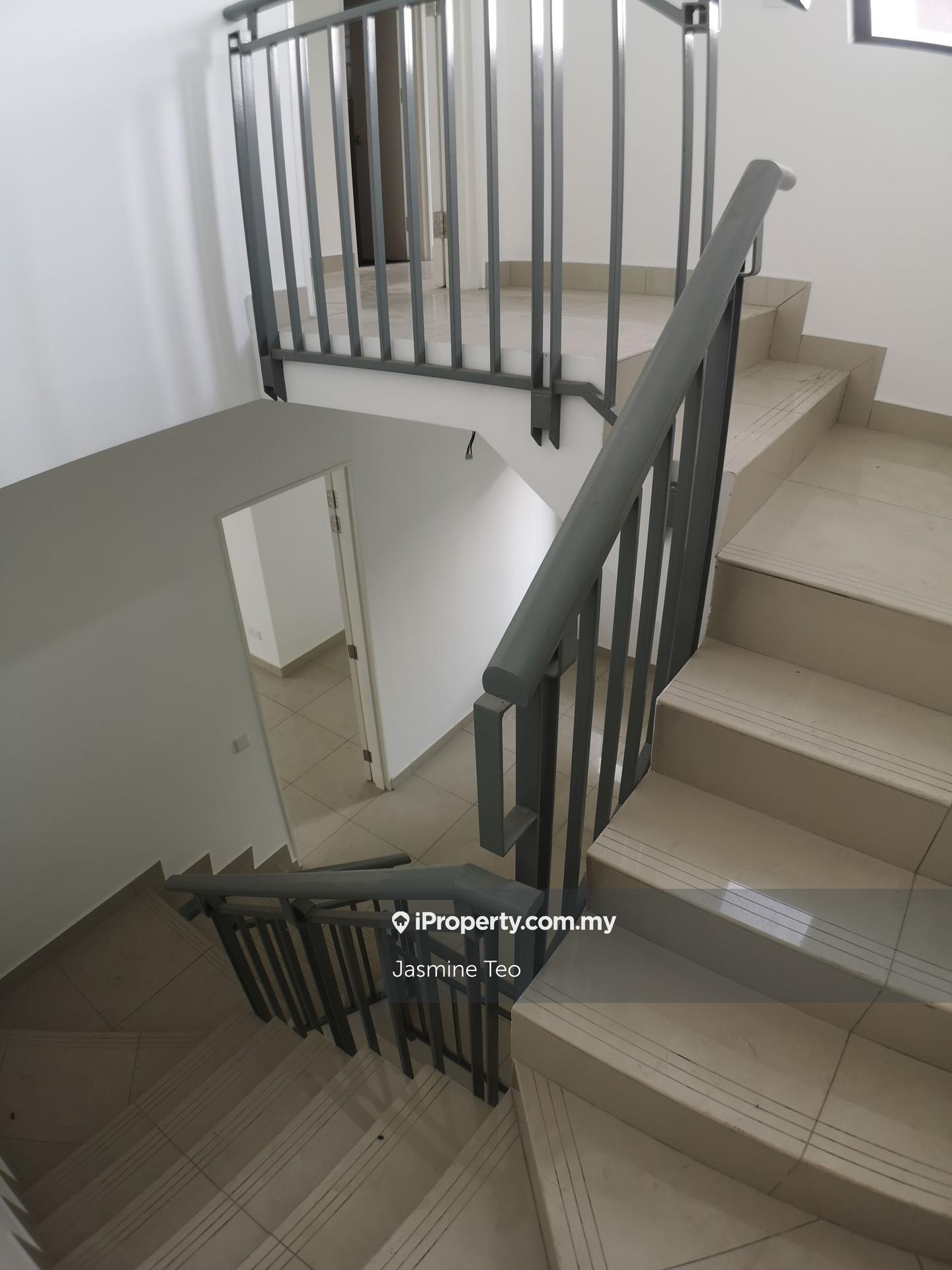 Rumah Berkembar untuk Dijual di Setia Utama 1, Setia Alam oleh Jasmine Teo - iProperty.com.my