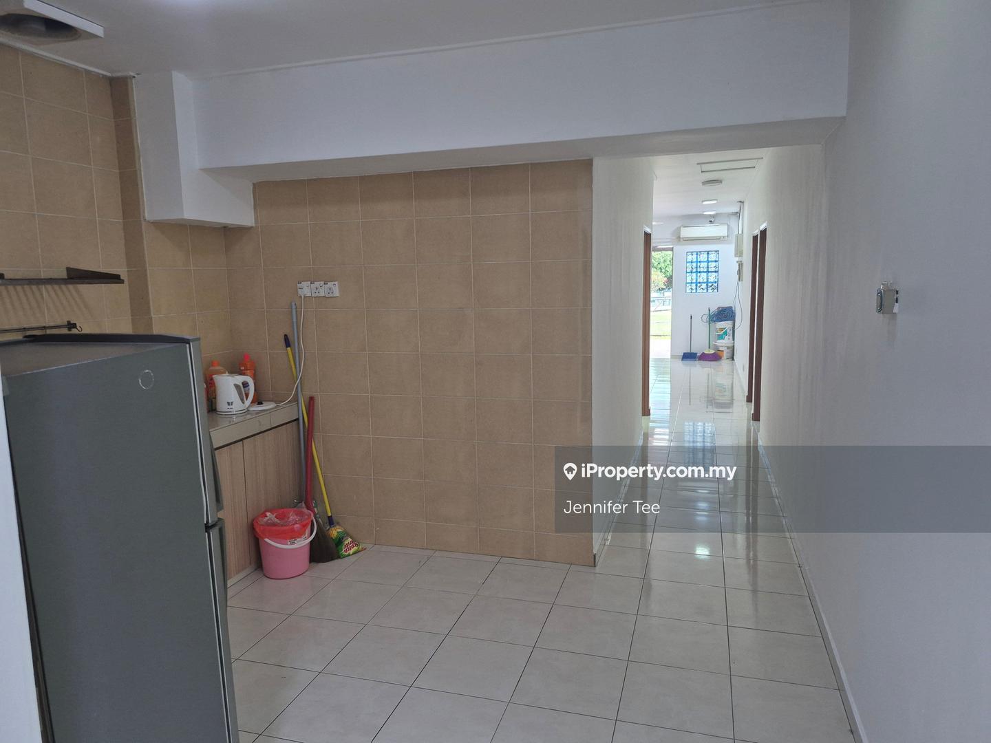 Rumah Berangkai 1 Tingkat untuk Disewa di Seksyen 8, Petaling Jaya oleh Jennifer Tee - iProperty.com.my