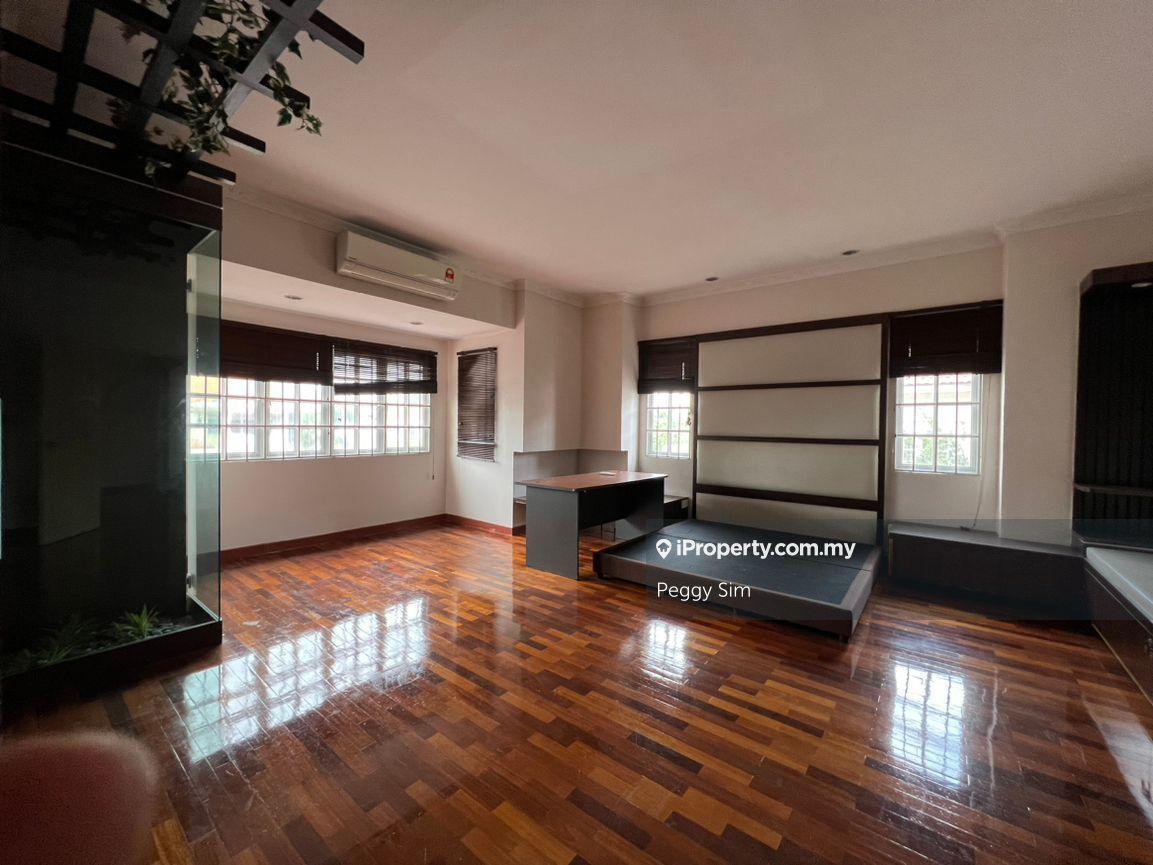 Rumah Berkembar untuk Dijual di Bandar Puteri Puchong, Puchong oleh Peggy Sim - iProperty.com.my