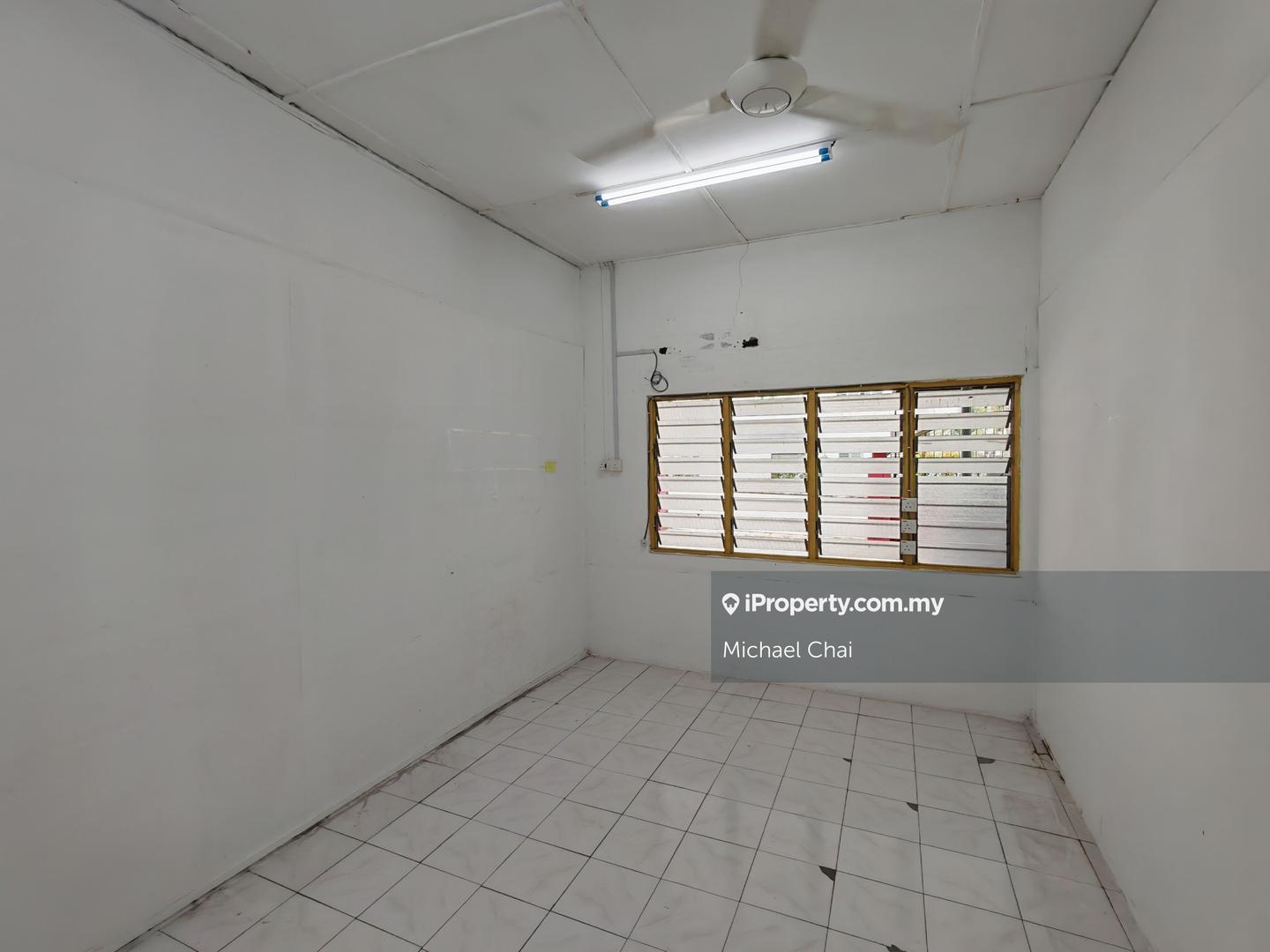 Bungalow House for Sale in Batu 14, Puchong by Michael Chai - iProperty.com.my