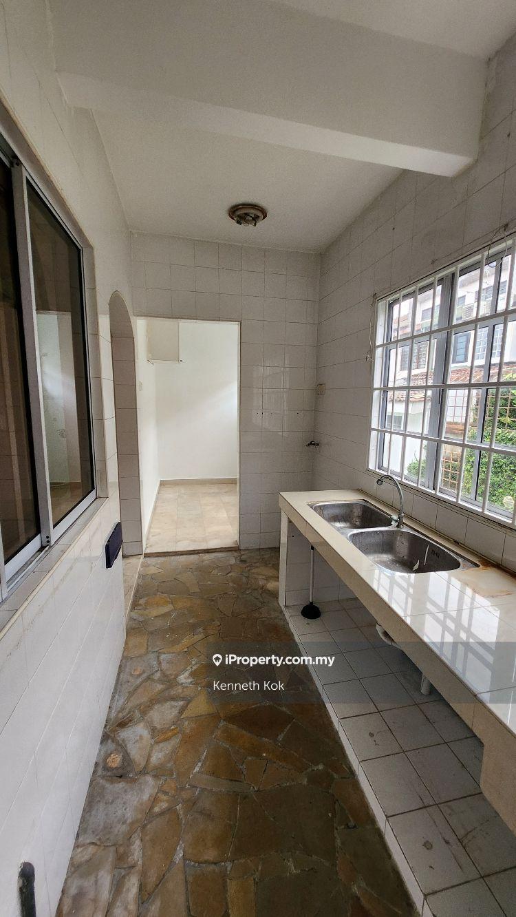 Rumah Berangkai 2 Tingkat untuk Dijual di SS12, Subang Jaya oleh Kenneth Kok - iProperty.com.my