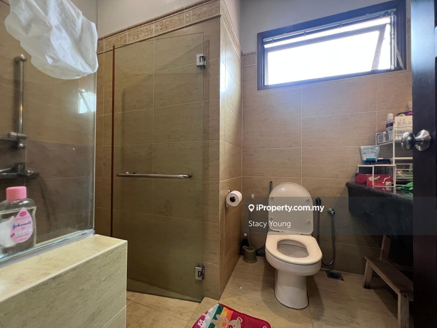 Bungalow House for Sale in Bukit Gita Bayu, Seri Kembangan by Stacy Young - iProperty.com.my