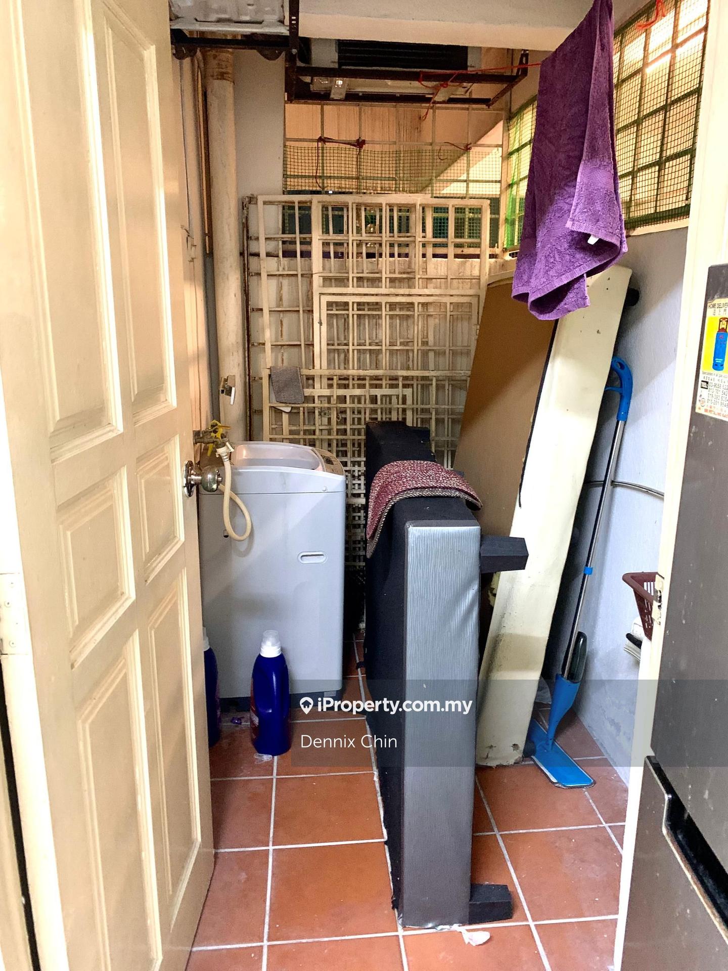 Kondominium untuk Dijual di Endah Regal Condominium oleh Dennix Chin - iProperty.com.my