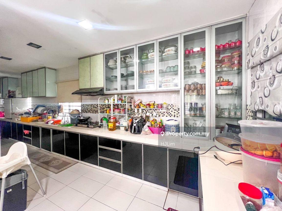 Rumah Berkembar untuk Dijual di Taman Saujana Emas, Kajang oleh HJLim - iProperty.com.my