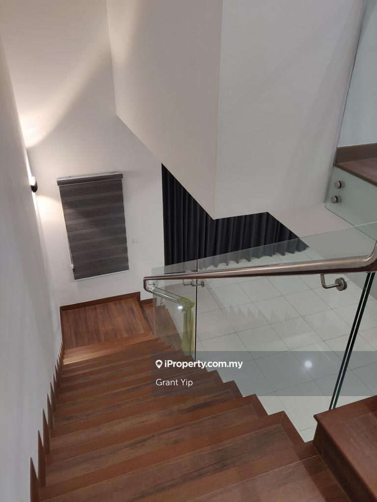 Rumah Berangkai 2 Tingkat untuk Dijual di One Park Semenyih, Semenyih oleh Grant Yip - iProperty.com.my