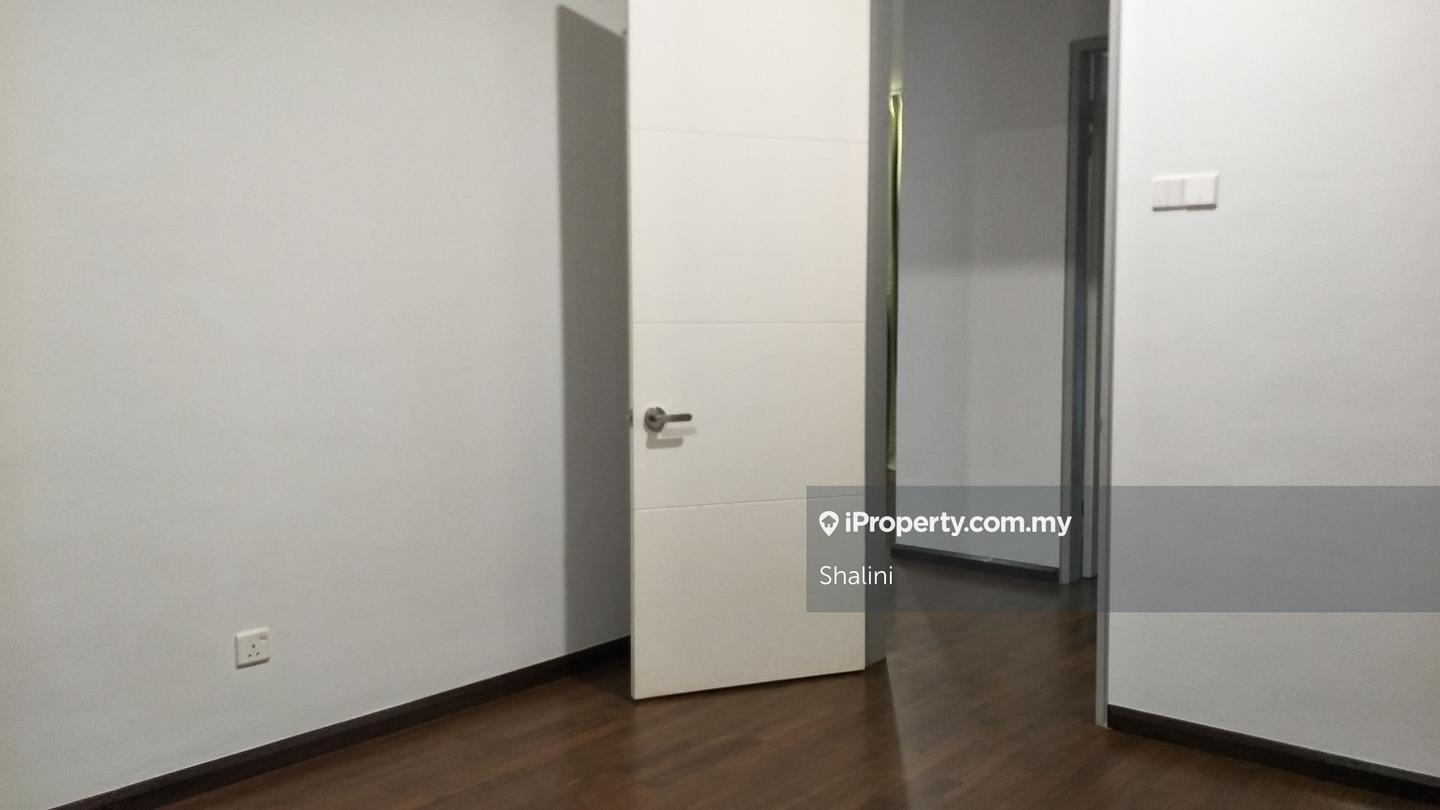 Rumah Berkembar untuk Dijual di Saujana Impian, Kajang oleh Shalini - iProperty.com.my