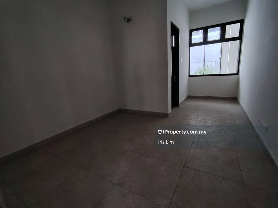 Rumah Berkembar untuk Dijual di Taman Nusa Sentral, Iskandar Puteri (Nusajaya) oleh Iris Lim - iProperty.com.my