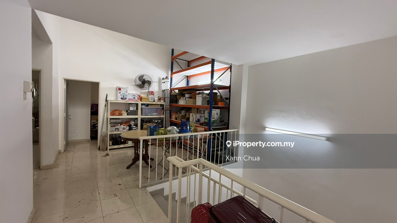 Rumah Teres untuk Dijual di Taman Alam Putra, Seri Kembangan oleh Xann Chua - iProperty.com.my