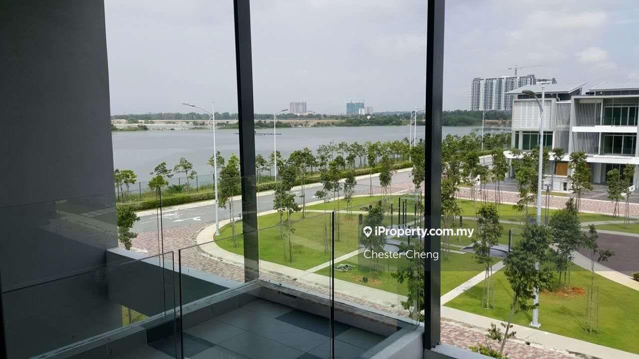 3-storey Terraced House for Sale in Jalan Barat @ D'Island Residence, Puchong, Puchong by Chester Cheng - iProperty.com.my