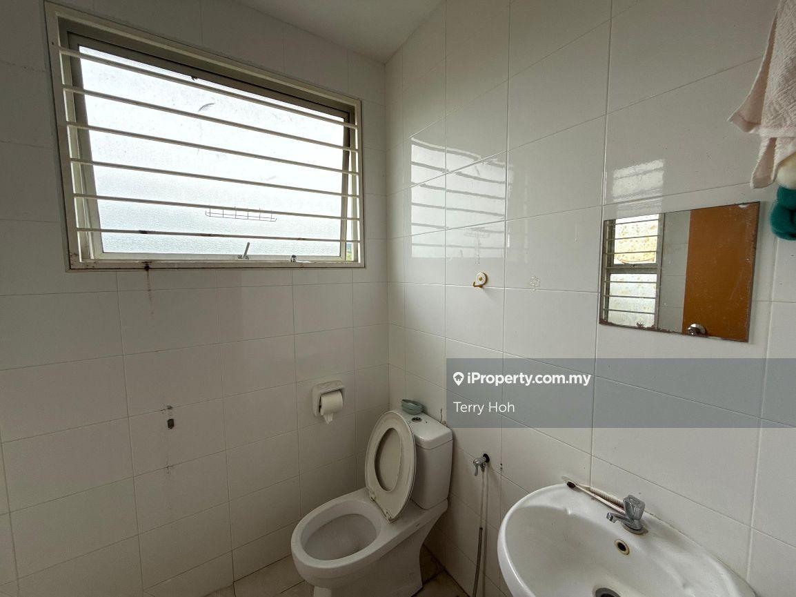 Rumah Berkembar untuk Dijual di Taman Anggun, Rawang oleh Terry Hoh - iProperty.com.my