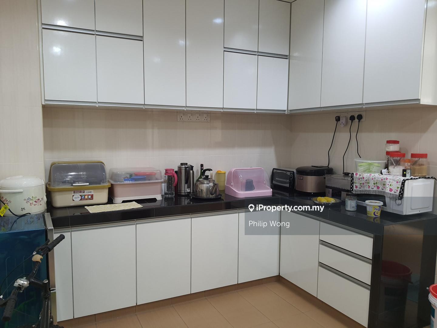 Rumah Berangkai 2 Tingkat untuk Dijual di Taman Prima Tropika, Seri Kembangan oleh Philip Wong - iProperty.com.my