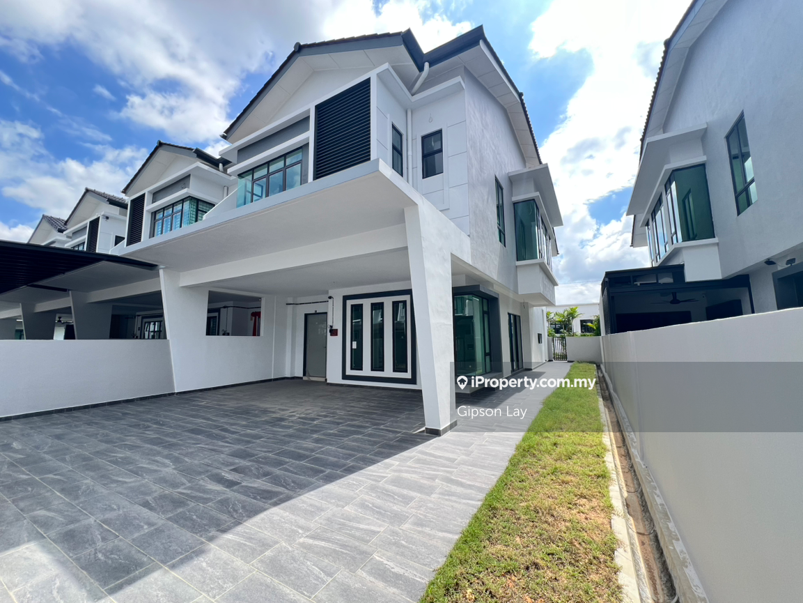 Rumah Berangkai 2 Tingkat untuk Dijual di Taman Tasik Indah, Kluang oleh Gipson Lay - iProperty.com.my