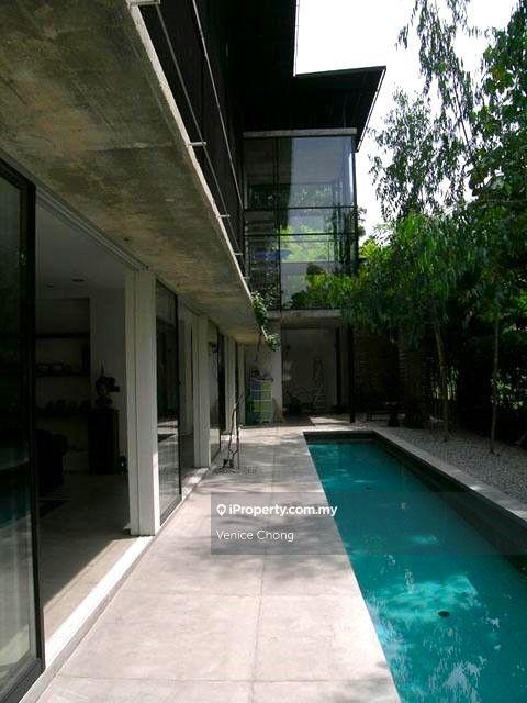 Bungalow House for Sale in Bukit Gita Bayu, Seri Kembangan by Venice Chong - iProperty.com.my