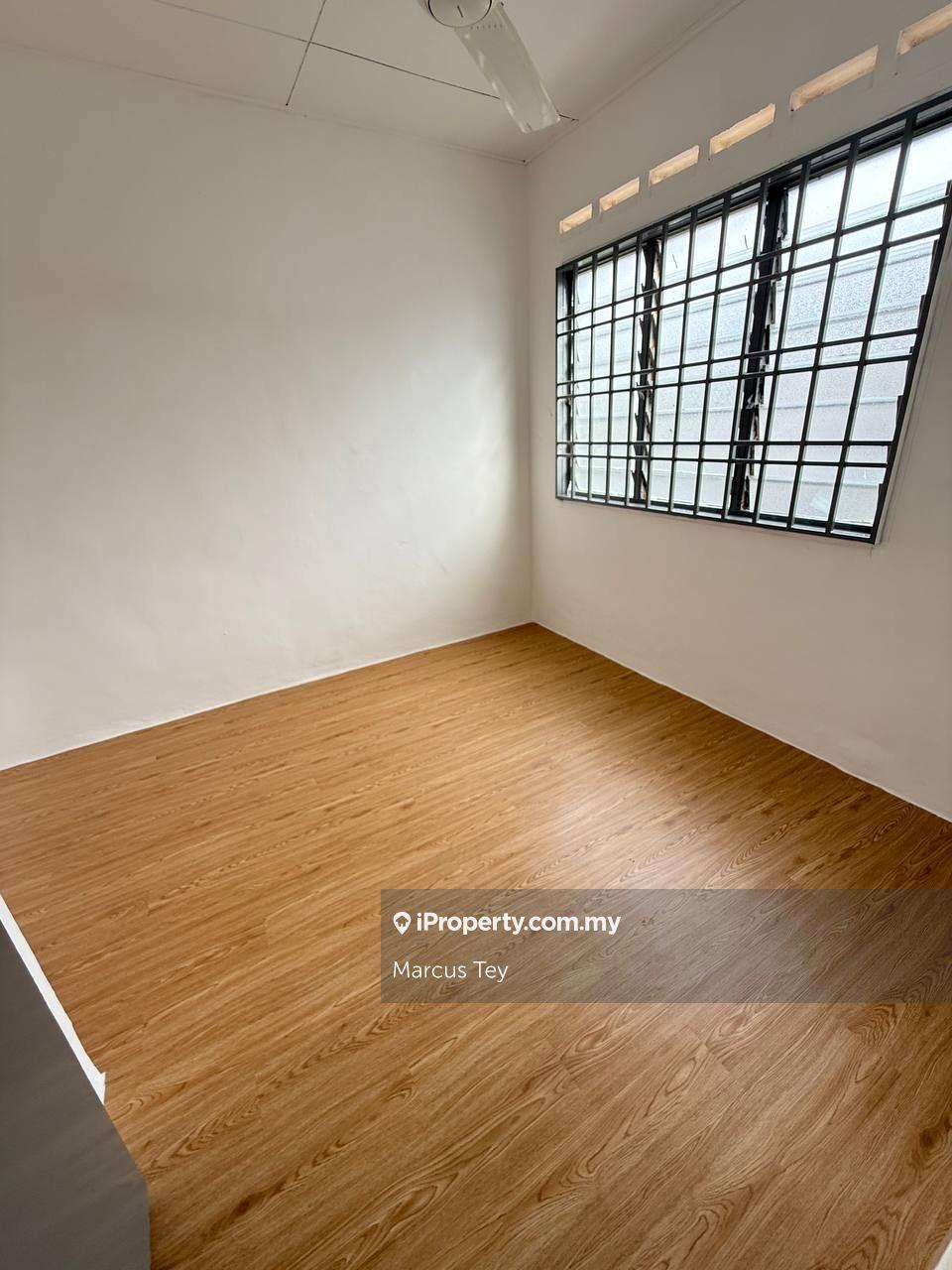 Rumah Berangkai 2 Tingkat untuk Dijual di Taman Cahaya Masai, Pasir Gudang oleh Marcus Tey - iProperty.com.my