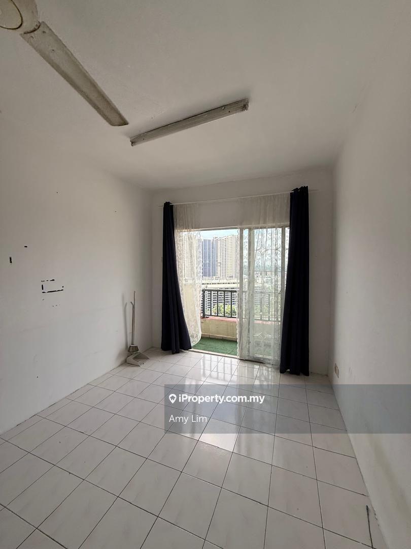 Apartment for Sale in Vista Pinggiran Apartment by Amy Lim - iProperty.com.my