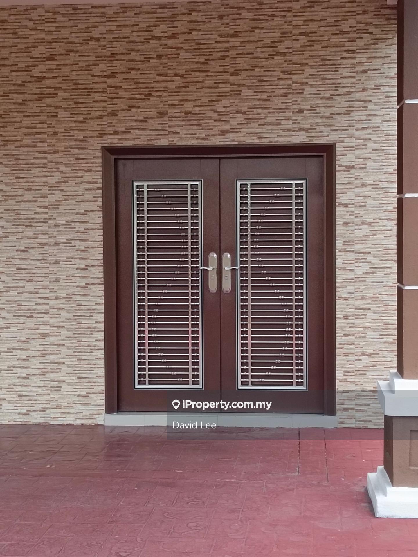 Bungalow House for Sale in Le Putra Avenue, Seri Kembangan by David Lee - iProperty.com.my