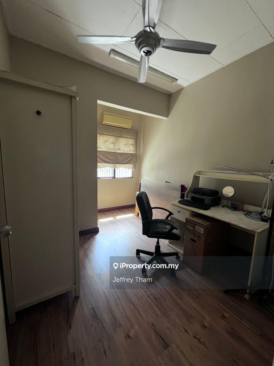 Rumah Berangkai 2 Tingkat untuk Dijual di Pju 1a, Ara Damansara oleh Jeffrey Tham - iProperty.com.my