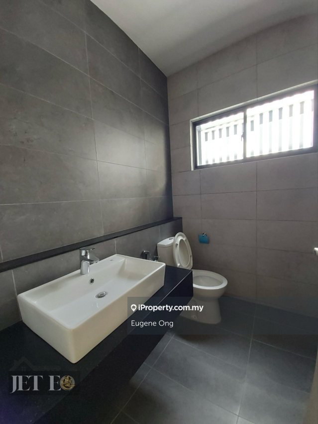 2-storey Terraced House for Sale in Kampung Teluk Panglima Garang, Telok Panglima Garang by Eugene Ong - iProperty.com.my