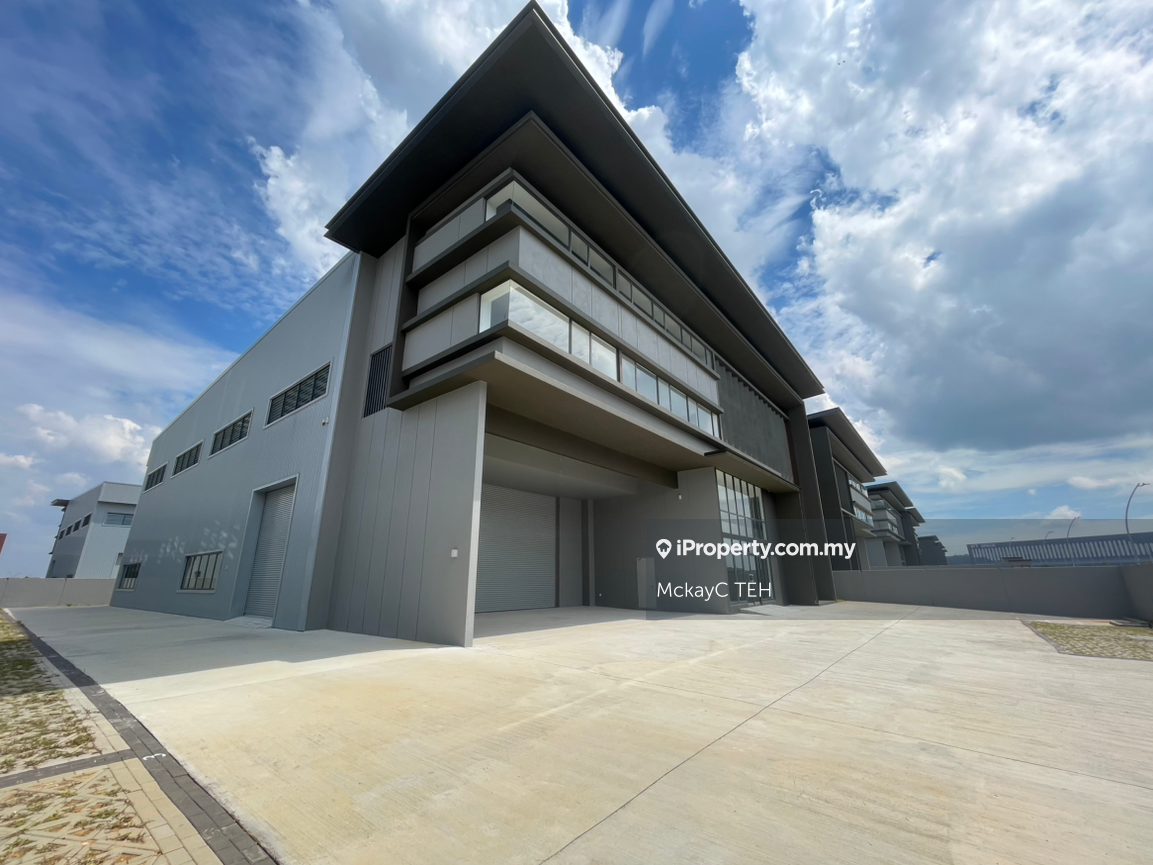Semi-D Kilang untuk Disewa di Elmina business park, Sungai Buloh oleh MckayC TEH - iProperty.com.my