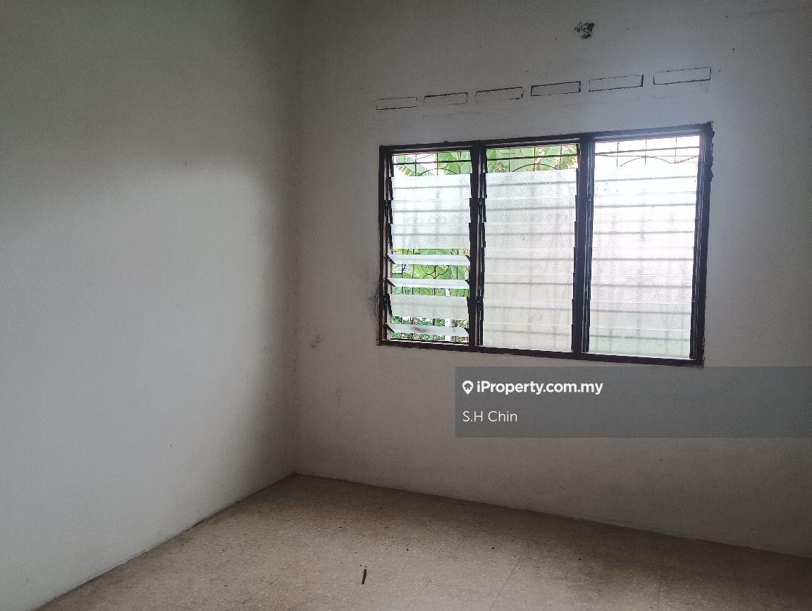 Rumah Berangkai 1 Tingkat untuk Dijual di Desa Semenyih, Semenyih oleh S.H Chin - iProperty.com.my