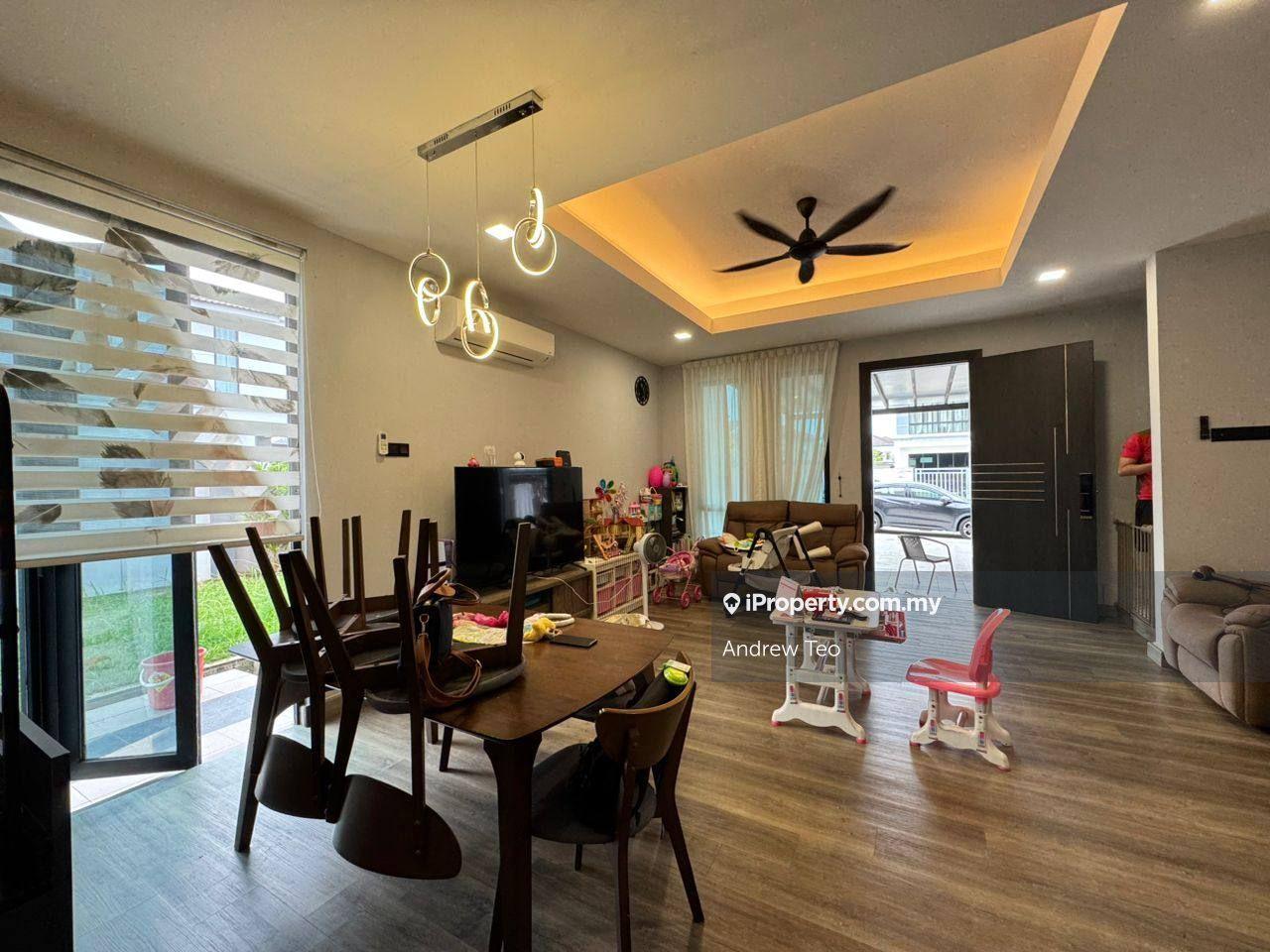 Rumah Berangkai 2 Tingkat untuk Dijual di Taman Austin Duta, Tebrau oleh Andrew Teo - iProperty.com.my