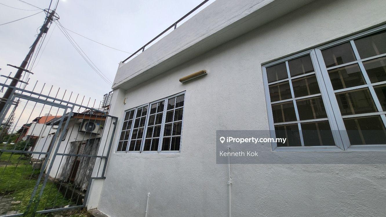 Rumah Berangkai 2 Tingkat untuk Dijual di SS12, Subang Jaya oleh Kenneth Kok - iProperty.com.my