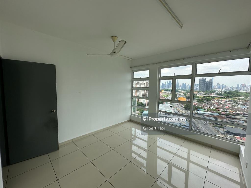 Service Residence for Sale in MH Platinum Residence by Gilbert Hor - iProperty.com.my