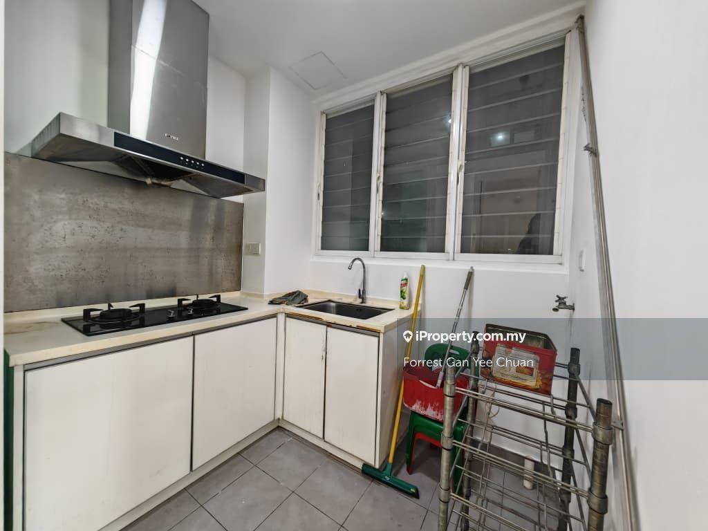 Service Residence for Sale in The Lead Residences (Impiria Residensi) by Forrest Gan Yee Chuan - iProperty.com.my