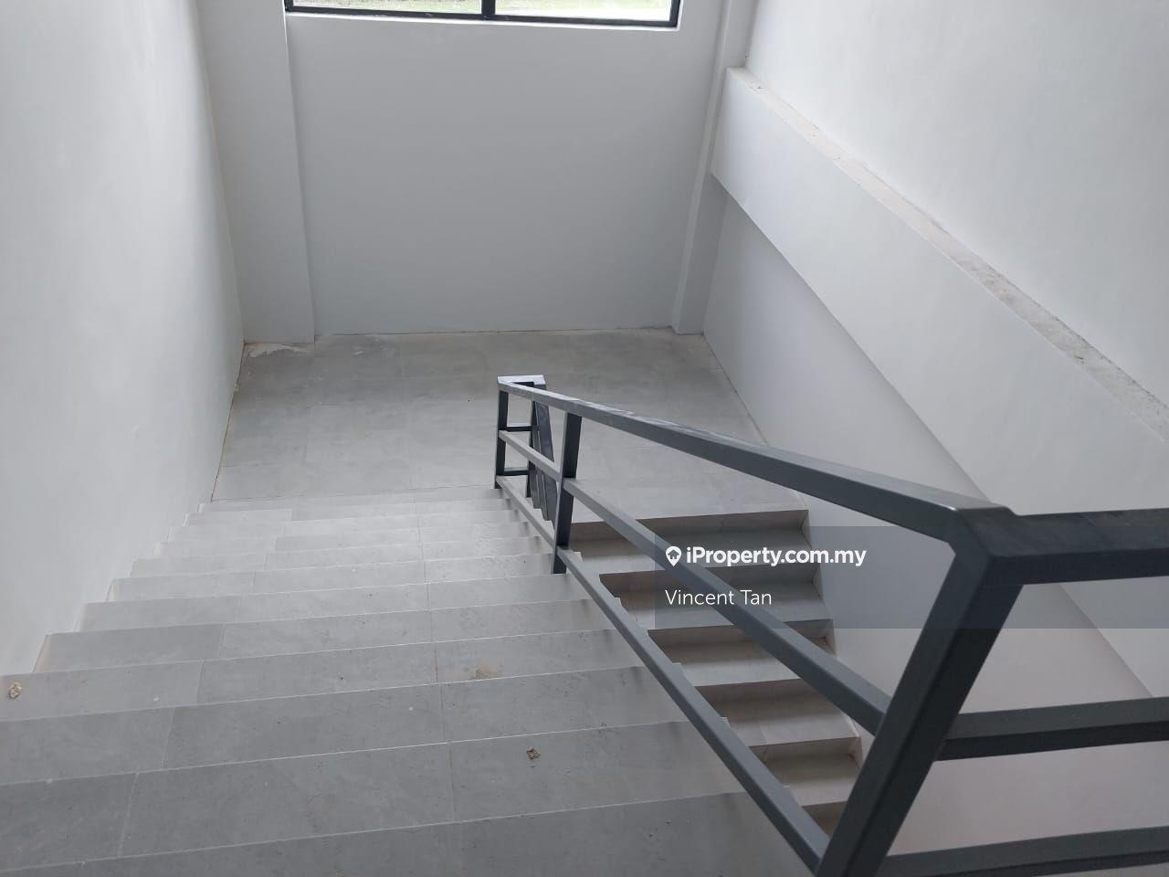 Kilang Terpisah untuk Disewa di Nilai 3, Nilai oleh Vincent Tan - iProperty.com.my