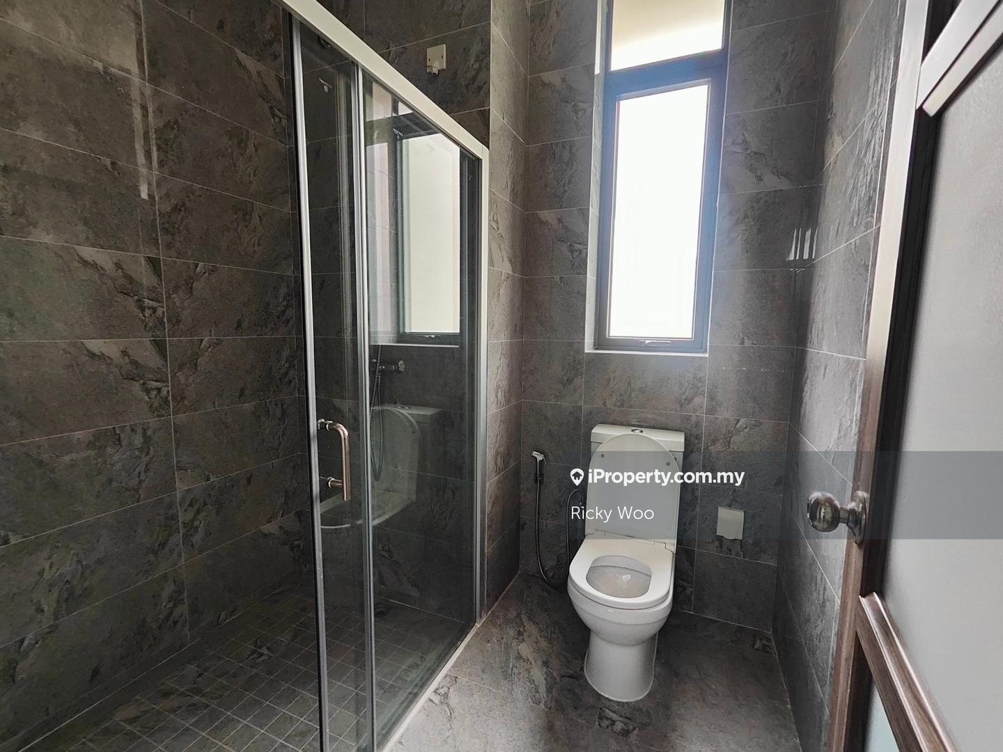 Service Residence for Sale in Country Garden Forest City by Ricky Woo - iProperty.com.my