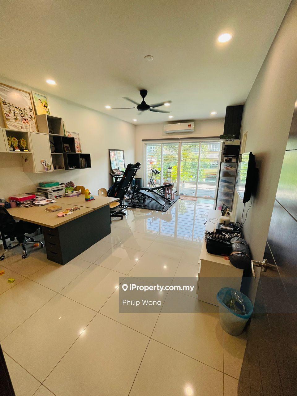Rumah Berangkai 2.5 Tingkat untuk Dijual di Taman Bukit Serdang, Seri Kembangan, Seri Kembangan oleh Philip Wong - iProperty.com.my
