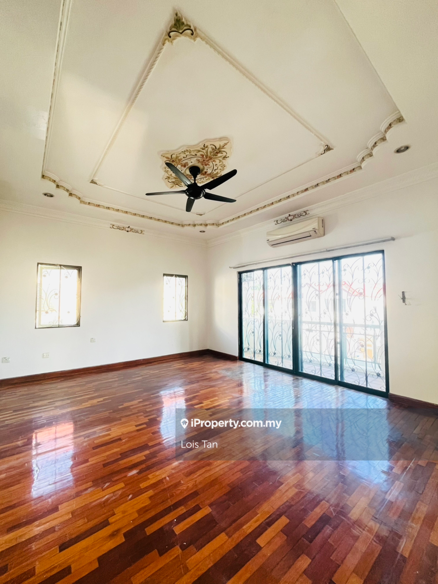 Bungalow House for Sale in Kota Kemuning, Shah Alam by Lois Tan - iProperty.com.my