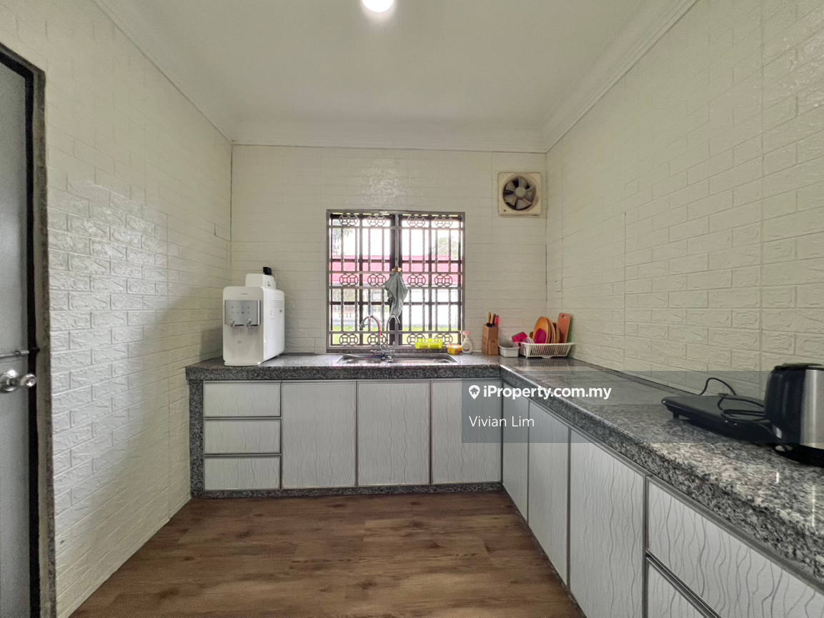 Semi-Detached House for Sale in 3 Storey Semi D, Muar by Vivian Lim - iProperty.com.my
