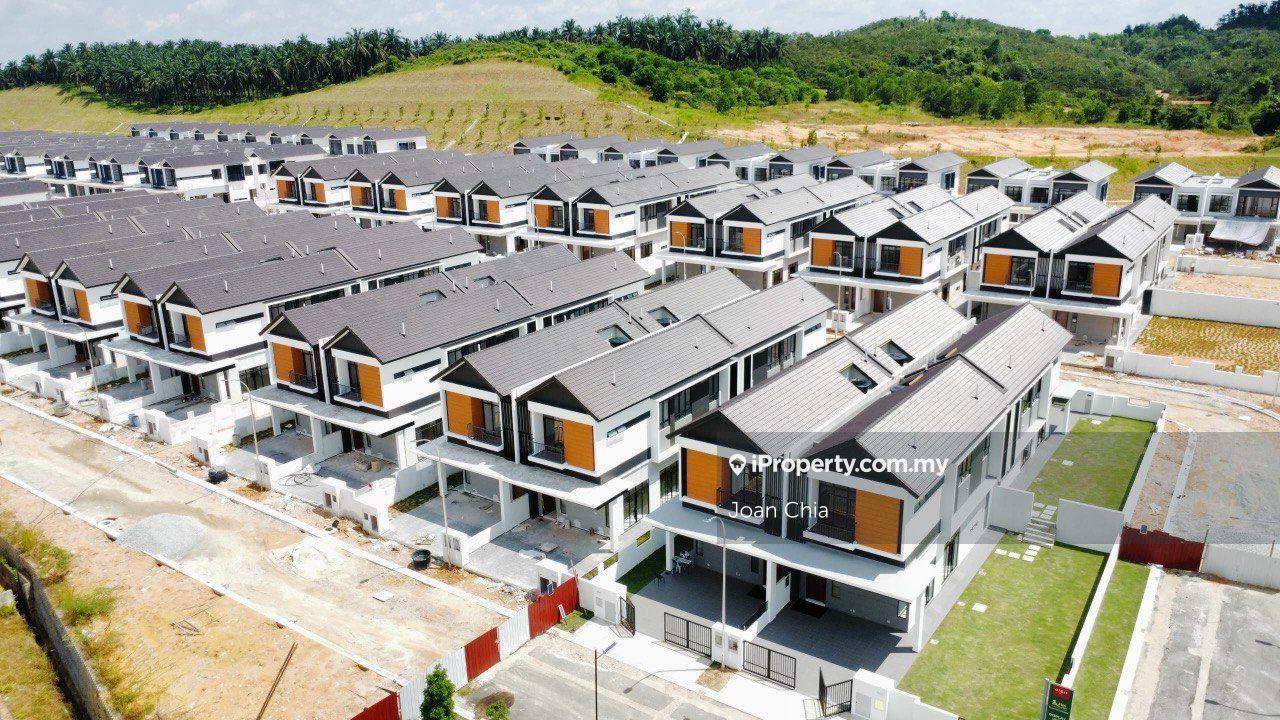 Semi-Detached House for Sale in Taman Mount Austin, Tebrau by Joan Chia - iProperty.com.my