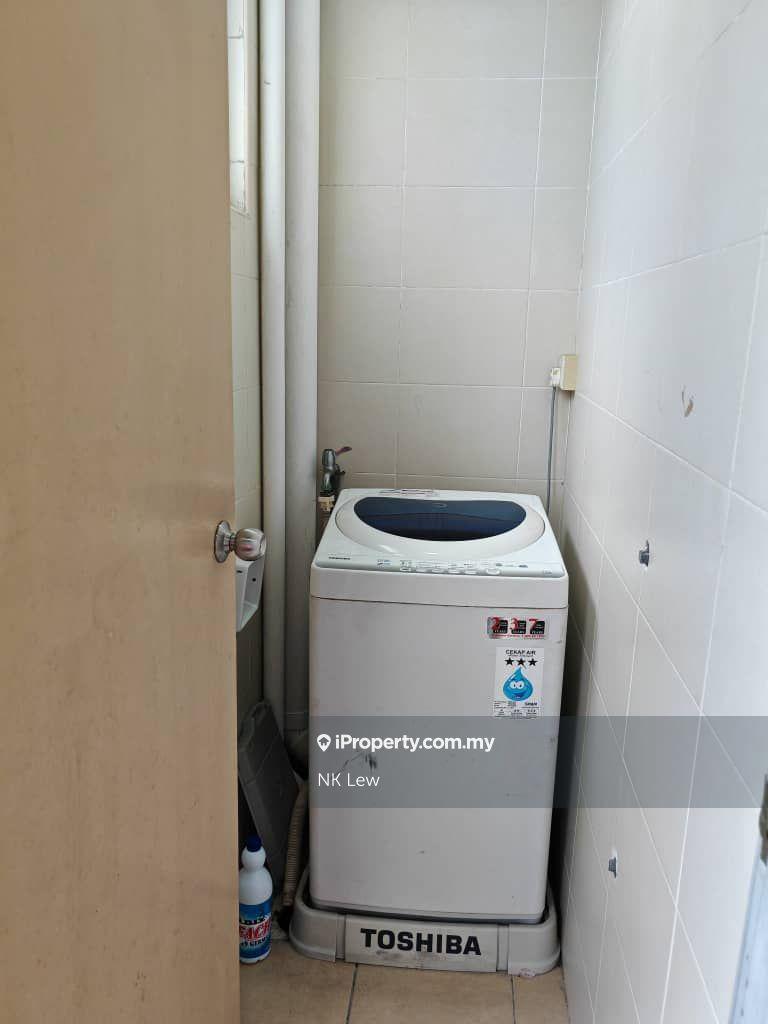 Condominium for Sale in Bayan Villa, Seri Kembangan by NK Lew - iProperty.com.my