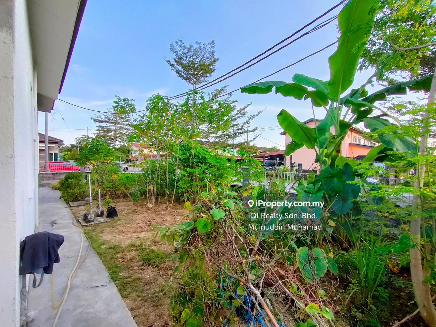 Semi-Detached House for Sale in Taman Sri Bahagia, Teluk Intan by Muinuddin Muhamad - iProperty.com.my