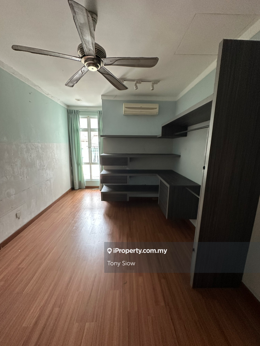 Rumah Berangkai 2.5 Tingkat untuk Dijual di USJ Heights, Subang Jaya oleh Tony Siow - iProperty.com.my
