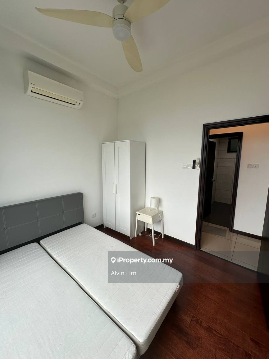 Residensi Servis untuk Disewa di Molek Regency oleh Alvin Lim - iProperty.com.my